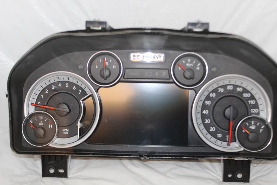 Cuadro de instrumentos velocímetro 2015 RAM 1500/2500 BIGHORN panel 146.965 millas Foto 1 de 4