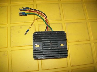 Piaggio Fly 150 2009 regulador de voltaje módulo rectificador relé sensor G54 Foto 1 de 2