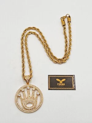 Collana in ottone placcato in oro con ciondolo corona e cubic zirconia anallerg. - Immagine 1 di 2