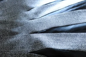 TRAUMHAFTER FALTENROCK von MARNI, SCHURWOLLE & SEIDE, Gr. 38 40, NEU - Bild 1 von 8