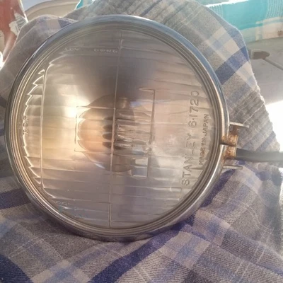 Farol dianteiro cromado 1985-2000 Honda CMX250 CMX250C Rebel 250 - Imagem 1 de 4