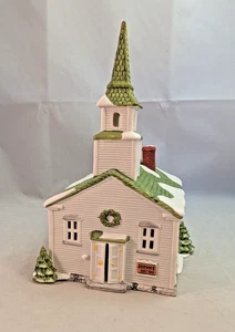 Department 56 New England Village Church #6530-7 illuminato - Foto 1 di 9