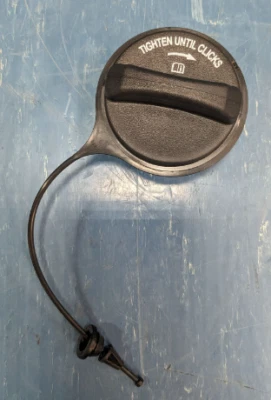 Conjunto de tapa de tanque de combustible Ford 2004-2019 F-150 F-250 Super Duty OEM Foto 1 de 2