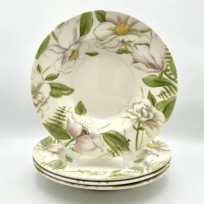 Juego de 4 cuencos de sopa/pasta con borde plano florales de 10” Crate&Barrel Poetry Foto 1 de 4