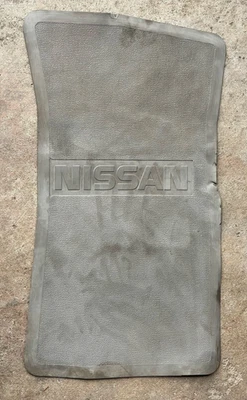1985/97 Nissan Hardbody D21 Pickup PATHFINDER Oem Floor Mat GREY Front PASS. - Image 1 of 4