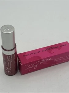NEW**Mary Kay Signature Lip Gloss Berry Sparkle 009421 - Picture 1 of 3