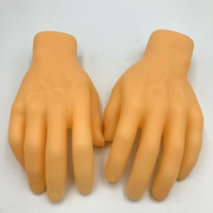 2-teiliges Set lebensgroß realistisch abgetrennte BÜHNENHÄNDE Körperteil Halloween Horror Requisite - Bild 1 von 7