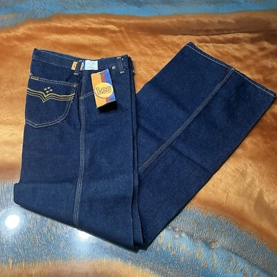 Jeans Lee Denim Bell Bottoms Acampanados Pierna Años 70 Nuevos con Etiquetas EE. UU. Lavado Oscuro Foto 1 de 4