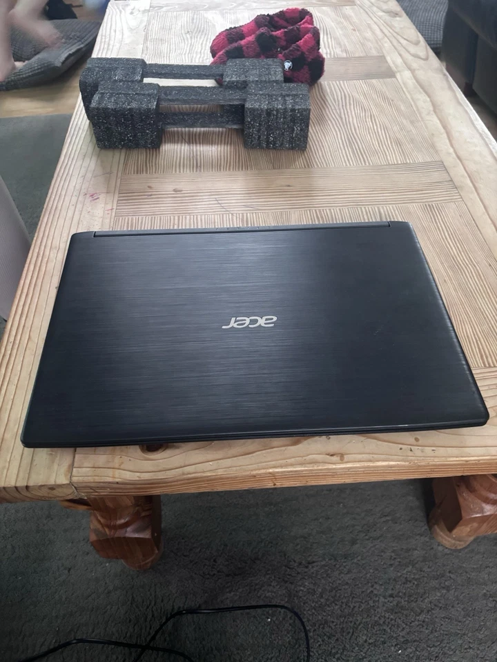 Acer Laptop  With Cannon Printer - Image 1 of 4