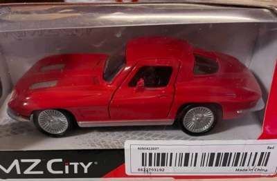RMZ CITY - 1/36 Scale - 1963 Chevrolet Corvette Stingray - Image 1 of 2