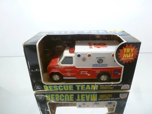 FUNRISE 02047 CITY FORCE AMERICAN AMBULANCE BATTERY OP. -L20.0cm- GOOD IN BOX - Picture 1 of 8