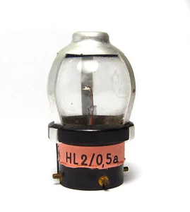 Échelle chaude Siemens HL2/0,5a, 2,4 V NTC avec socle à tubes de la Wehrmacht pour collectionneur - Photo 1/3