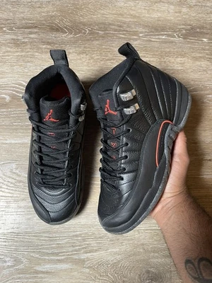 Jordan 12 Retro Utility (GS) (DM5204-006) Negro Talla 4Y Usado  Foto 1 de 4