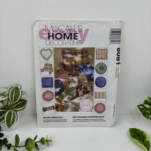 Pillows Back Rest Pattern 8081 Neck Roll Heart Square Round Vintage 90s CUT - Picture 1 of 2