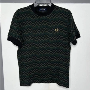 Fred Perry Men's Short Sleeve Zigzag Knit Tee - Black and Green Size Medium - Picture 1 of 10