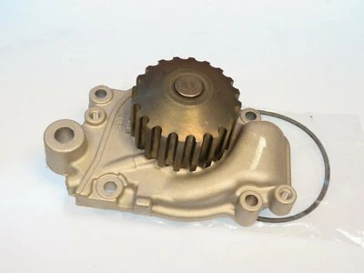 Bomba de agua del motor compatible con Acura Integra 1,6 L 1986-1989 marca GMB 131-2034 Foto 1 de 3