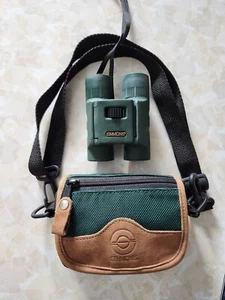 Simmons Master Giude Binoculars 10x25 WA FOV 346 FT/1000 Yds Waterproof Mod 1803 - Picture 1 of 10