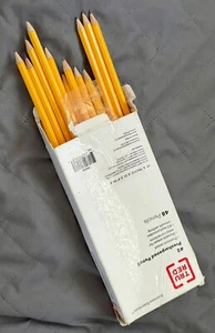 TRU RED #2 Pre-Sharpened Premium Wooden Pencils 28 Count Med Lead TR58560 l👀 - Picture 1 of 8