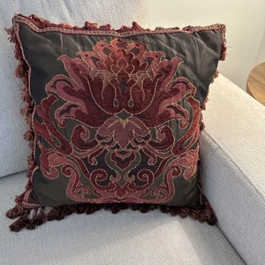 Vintage Raymond Waites dekoratives Kissen 16 x 16 - burgunderrot und schokoladenfarbene Fransen - Bild 1 von 6