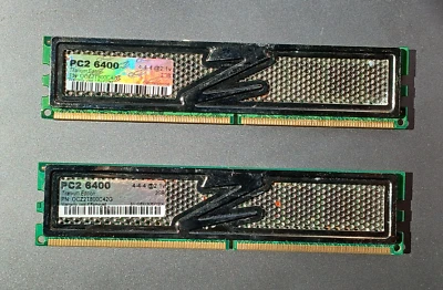 DDR2 Kit 4GB (2x2GB)  OCZ OCZ2T800C42G Titanium PC2-6400U DDR2-800 CL4 - Immagine 1 di 2