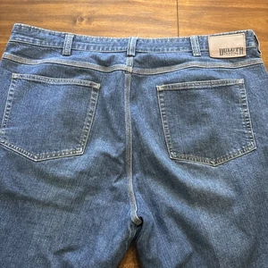 Pantalones de mezclilla Duluth Flex para salón calce relajado pierna recta azul para hombre 42x32 - Imagen 1 de 8