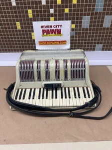 COVELLA ACCORDION #524 VINTAGE!!!! (R7B013119) - Picture 1 of 8