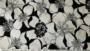 1 Yard + Vintage SCHWARZ & WEISS BLUMENDRUCK POLYESTER STOFF 64" breit - Bild 1 von 1