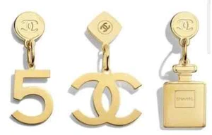 CHANEL Charm 2023 Holiday Christmas Limited Edition Novelty Gold Charm 3pcs Set - Picture 1 of 9