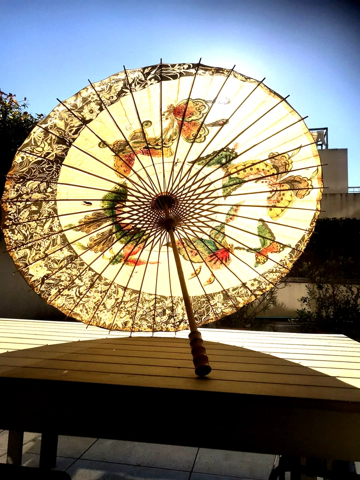 Ombrelle japonaise WAGASA ancienne en bambou et papier washi - Photo 1/4