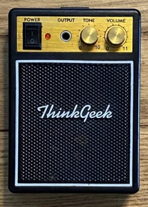 ThinkGeek Electronic Mini Music Sound Amplifier TGA811-01 - Picture 1 of 9