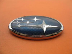 Subaru Tribeca 2007 emblema puerta trasera logotipo insignia letrero fabricante de equipos originales usado 06 07 - Imagen 1 de 6