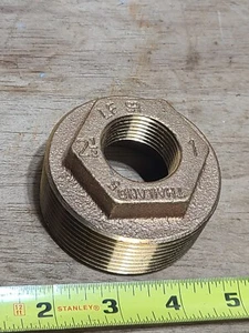 New Hex Bushing Lead Free Brass 2-1/2" x 1" - Picture 1 of 2