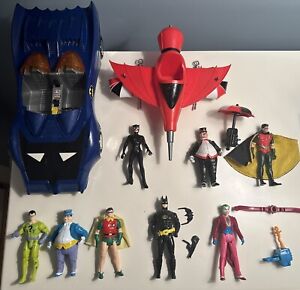 LOT Toy Biz 1989 Batman Returns Kenner Sky Escape Joker & Super Powers Batmobile