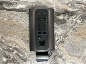 Zespół płyty logicznej I/O 820-3552-07 do Apple Mac Pro (2013, 6.1, A1481) - Zdjęcie 1 z 4