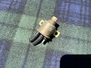 Mercedes-Benz W123 C123 300CD Idle Control Valve - Picture 1 of 4