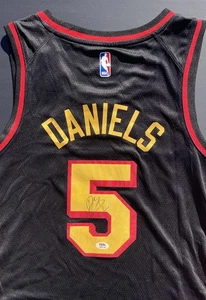 Dyson Daniels Signed Autographed Atlanta Hawks Jersey Psa/Dna Coa - Picture 1 of 4