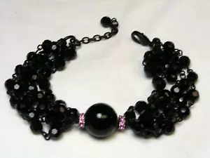 Bracciale Con Perle Di Cristallo Rosa, Vetro Nero Facettato E Lucite Rotonde - Foto 1 di 5