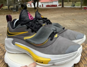 Size 8.5 - Nike Zoom Freak 3 Iron Gray Vivid Sulfur 2022 - Picture 1 of 6