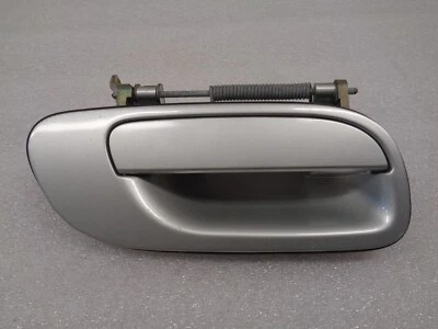 01-09 Manija de puerta exterior de pasajero delantero derecho Volvo S60 plateada OEM AK91103 Foto 1 de 4
