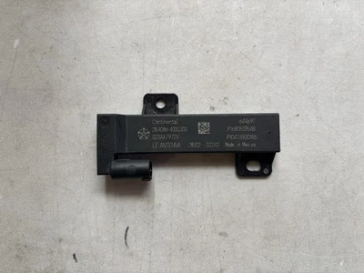 Cargador Dodge 2011-2023 módulo antena entrada trasera sin llave OEM 68051315AB Foto 1 de 4