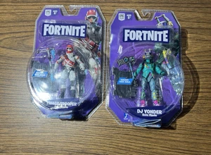 Fortnite Action Figuren Konvolut Triage Trooper & DJ Vonder Solo Mode Series 3 4" - Bild 1 von 5