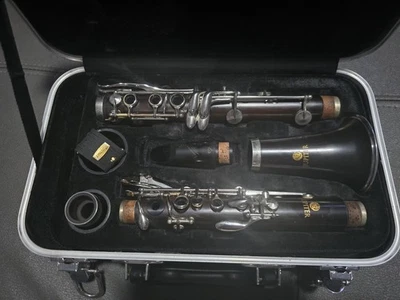 Б/у деревянный кларнет Jupiter серии 1100 с мундштуком, лигатурой и камышом - Изображение 1 из 4