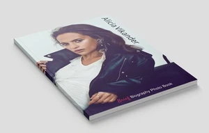 Beautiful Alicia Vikander Brief Biography Photo Book personalised - Imagen 1 de 17