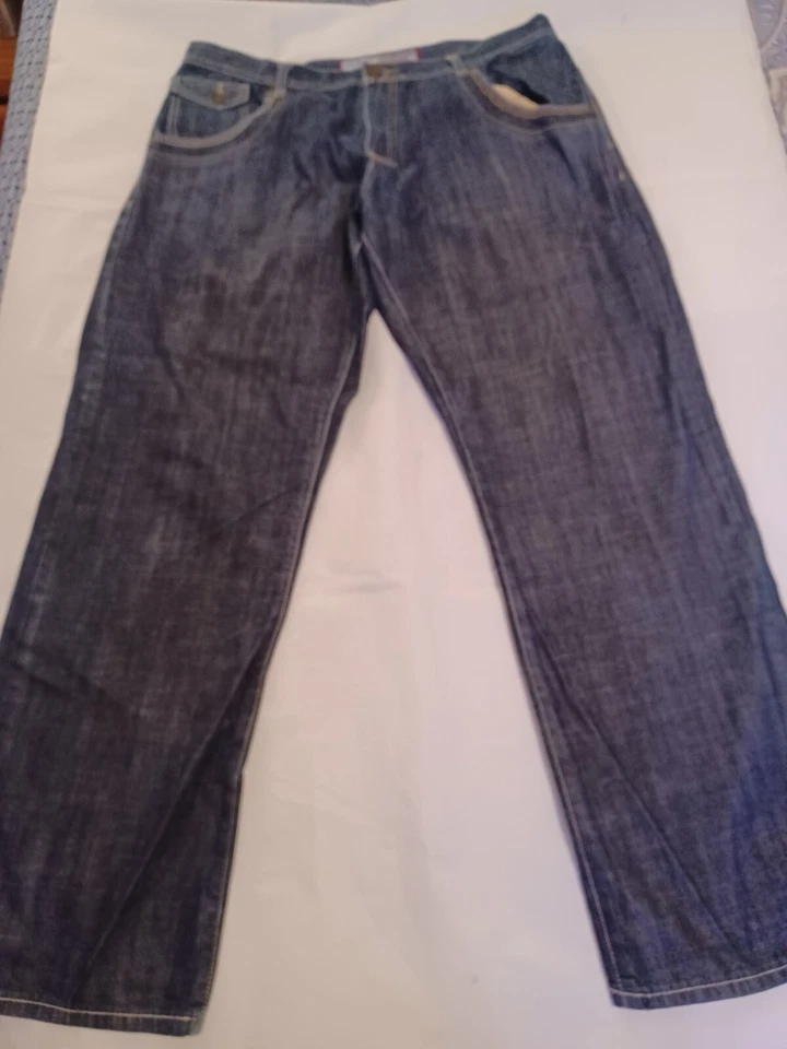 Pantalones de mezclilla Artful Dodger para hombre 38x32 azul bordado bolsillos Y2K grunge skate Foto 1 de 4