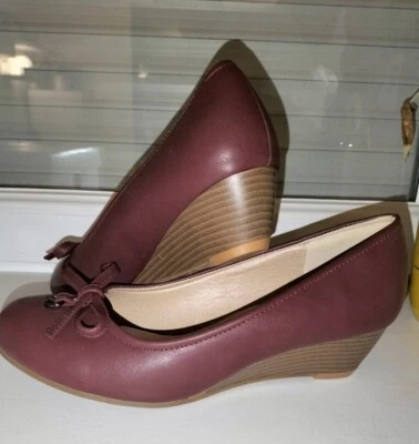 chaussures femme Via Donna  talon compensé coloris mauve prune  - Photo 1/4