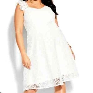NWT City Chic Dainty Lace Dress in White Size 22 - Picture 1 of 7