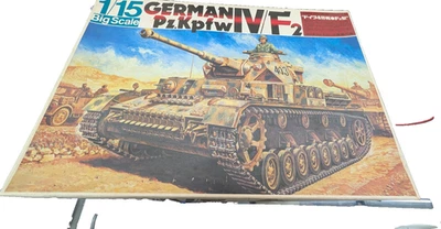 Kit Motorizado Bandai 1/15 Alemán PzKpfw IV/F2 NUEVO #8246 Foto 1 de 4