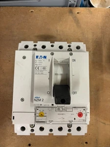 EATON NZM 2 250 AMP ADJUSTABLE 3  MCCB WITH NEUTRAL NZM C2-4-A250 - Picture 1 of 2