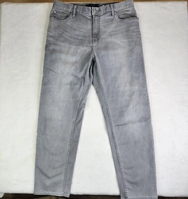 Pantalones de mezclilla grises calce cónico atléticos Banana Republic para hombre talla 36x30  Foto 1 de 4