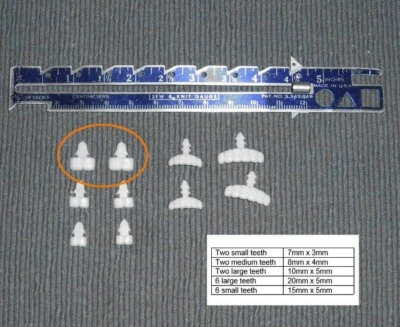 PRILLYCHARMIN DOLL TEETH - 8 pieces of the large 2-TEETH - Plastic TEETH